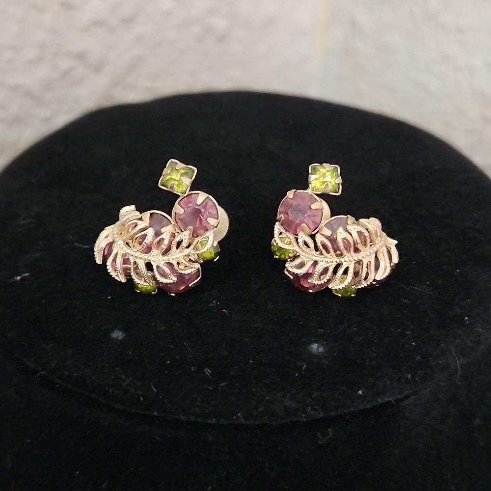 Beautiful Purple Green Goldtone Grapevine Twist Tight Clip-on Earrings